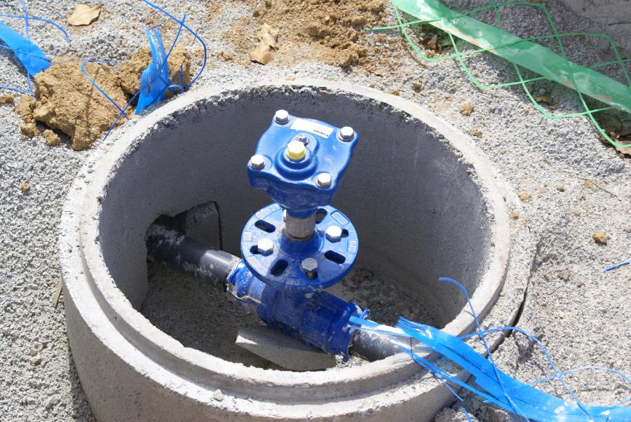 Près de Rennes. Un chantier de canalisation d'eau un peu plus